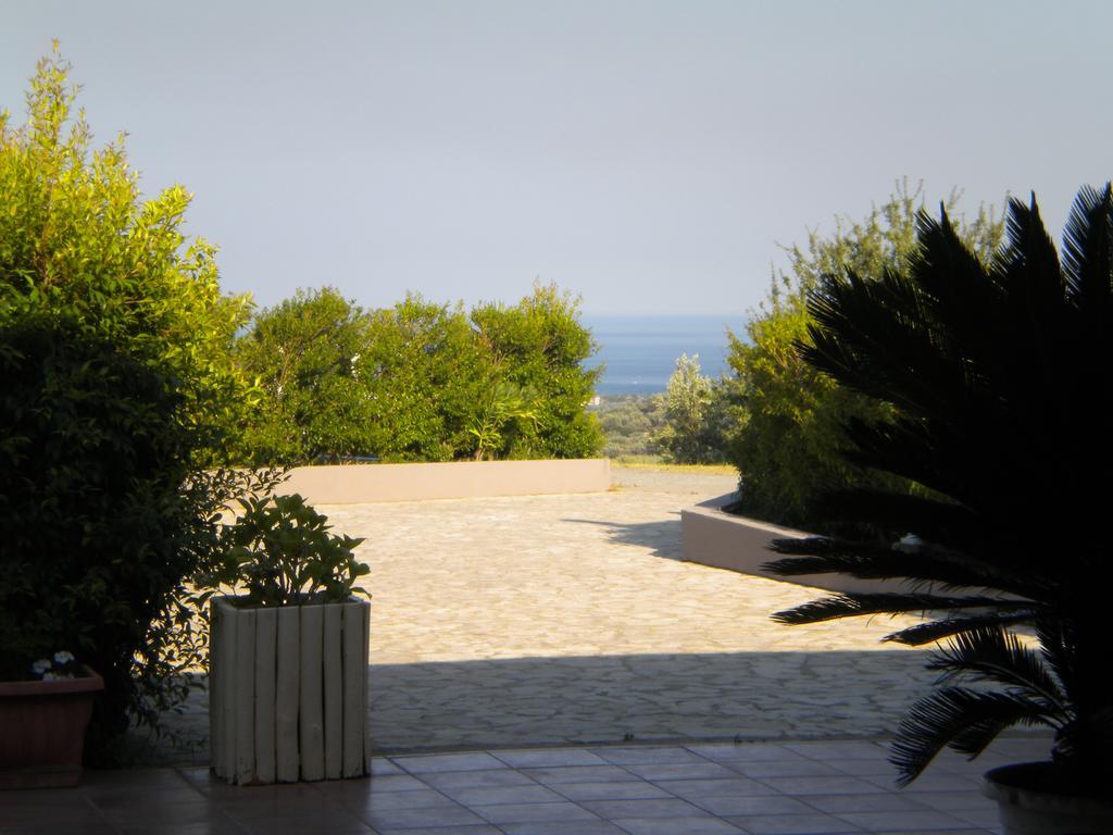 Tenuta Agrituristica Castellesi 斯奎拉切 外观 照片